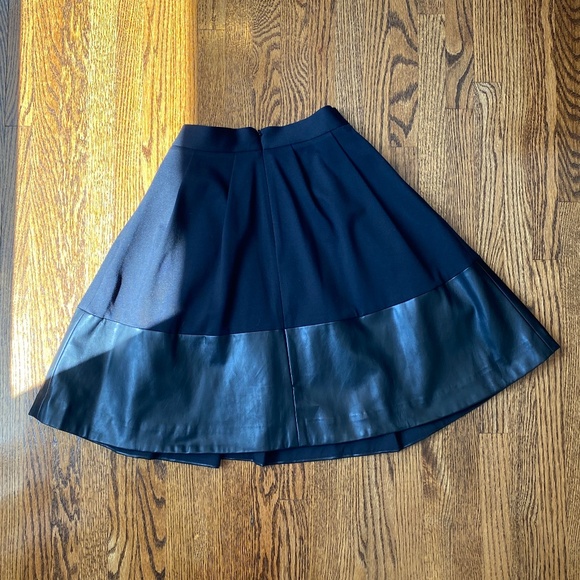Banana Republic Black Pleather Skirt - Picture 2 of 8